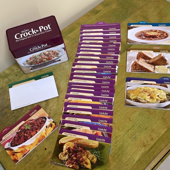 CROCK POT RECIPES + TIN - Picture 3 of 9